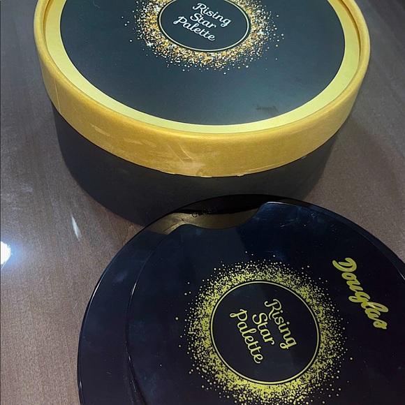 Rising star palette - Picture 2 of 3